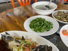 -庆余生平价生猛海鲜(海棠湾林旺夜市店)