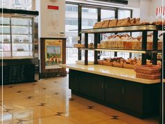 面包甜点陈列柜-红宝石·鲜奶小方·海派西点房(南丹店)
