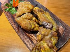 黄金脆皮猪手-莲餐厅·湖北菜·潜江小龙虾店(愚园路店)