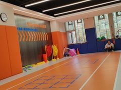 -悦动体能篮球羽毛球网球(三里河店)