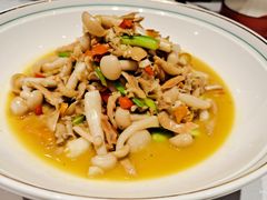 菌香鲜河蚌-老湘亲·品鉴湘菜(蔡塘爱琴海店)