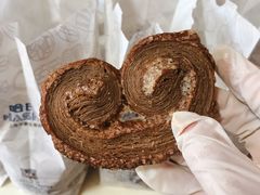 巧克力中蝴蝶酥-上海哈尔滨食品厂(长宁龙之梦购物公园店)