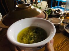 -广味炭炉鸡煲(宝业路分店)