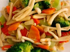 黄油炒时令蔬菜-莫斯科餐厅