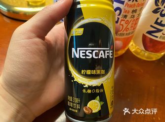 鲜食也很多 活动常有 买了两个三明治10块钱