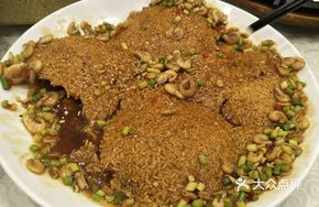 Pot-Baked Beef with Crispy Rice