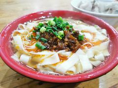 -雷祖芳老妈蹄花店