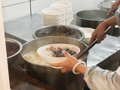 -文山荷鲜居(翠湖店)