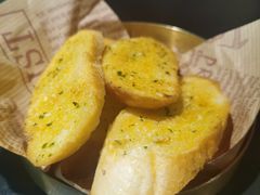餐前蒜香面包-404干式熟成牛排馆•聚会餐厅