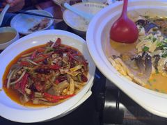 -川流不息·地道川菜·小龙虾(新松江路店)
