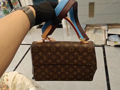 -臻新二手奢侈品回收鉴定(塘桥店)