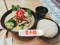 绿咖喱鸡肉饭-GOGO Plate(成都太古里店)
