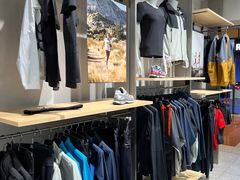 -SALOMON萨洛蒙(北京王府中环店)