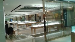 -北京七彩云南翡翠珠宝旗舰店(月坛店)