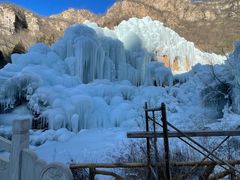 -大平台龙居瀑布旅游区