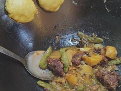 -哈尔滨烧烤·山河村铁锅炖(交大店)
