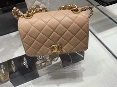 -CHANEL(恒隆广场店)