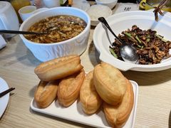 小油条配酸辣汤-味莊·青岛菜(石老人店)