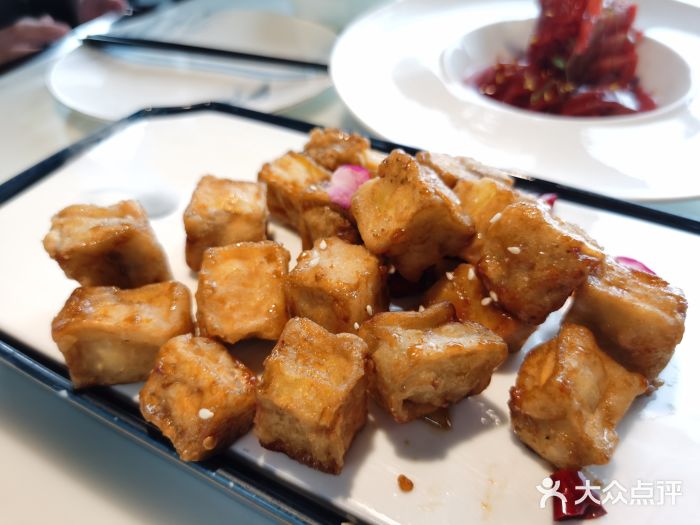 柳莺湖上·湖景餐厅·江南菜(西湖店)网红茄子图片