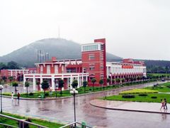 -安徽新华学院