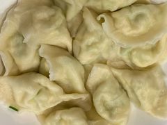 西葫芦鸡蛋水饺-东方饺子王(新奥购物中心店)