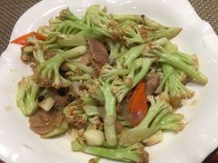 秘制肉炒有机菜花-吾味小厨(沈阳梅江店)