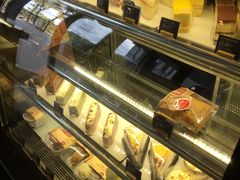 面包甜点陈列柜-COSTA COFFEE(上海五玠坊店)