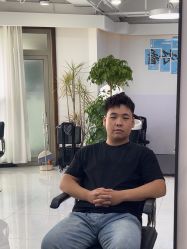 -V7 HAIR SALON