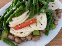 凉菜拼盘-清真老铁家灌汤包