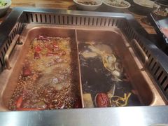-老牌坊云南鱼豆花火锅(嵩山店)