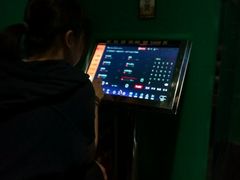 -百威KTV(恒福路店)