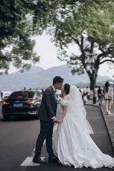 -浙江1+1主持人工作室