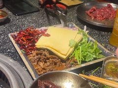 -红泥小火炉·东北泥炉烤肉(天一旗舰店)