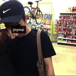 -构想时尚发型会所