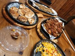 -老东镇啤酒屋海鲜加工·蒸汽海鲜·海鲜烧烤(台东店)