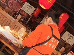 -川流不息·地道川菜·小龙虾(新松江路店)