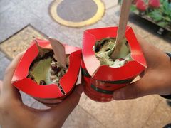 抹茶红豆年糕麦旋风-麦当劳(东门店)