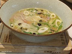 -芸南道·过桥米线(昆明老街旗舰店)