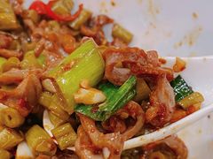 酸豆角炒鸡胗-新新湘菜馆(新中街二条店)