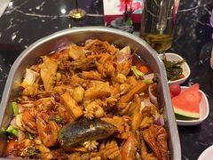 -椒行天下·干锅·牛蛙(万宝店)