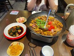 -富正毅三下锅·湘西韵味(天门山索道店)