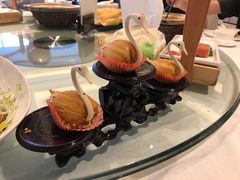 金枕榴莲天鹅酥-安蒂娅.悦景轩中餐厅(西乡店)