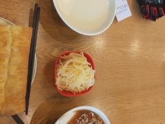 -三好食堂(煎饺·馄饨·肉饼米线·盛世广场店)