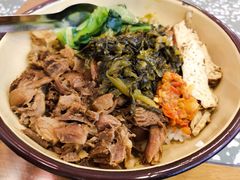 招牌猪脚剁椒卤汁拌饭-流浪地图剁椒卤汁拌饭(未来城购物广场店)