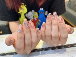 -吉吉靓甲美睫