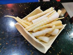 幼竹笋尖-成都老码头火锅(旺角店)