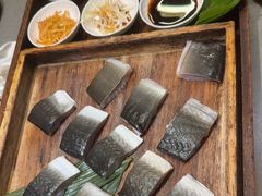 -围炉肉舍•炭烤活鳗•丹东海鲜烤肉(步行街店)