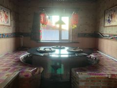 -鱼窝棚柴火铁锅炖(富山屯店)