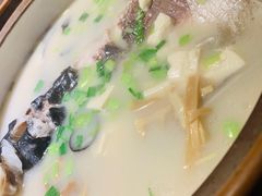 -姜君·千岛湖鱼头馆(浦东大道店)