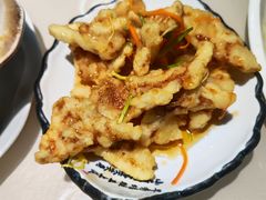 -老码头黑皮肘子锅包肉(赣水路店)